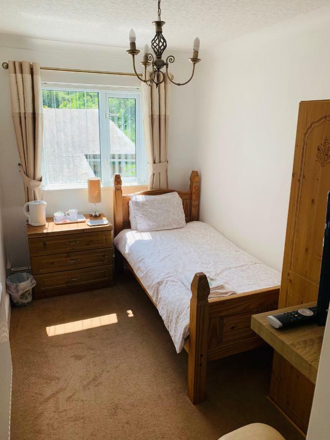 Milton Hotel Llanwern Village Newport (Gwent) Bagian luar foto