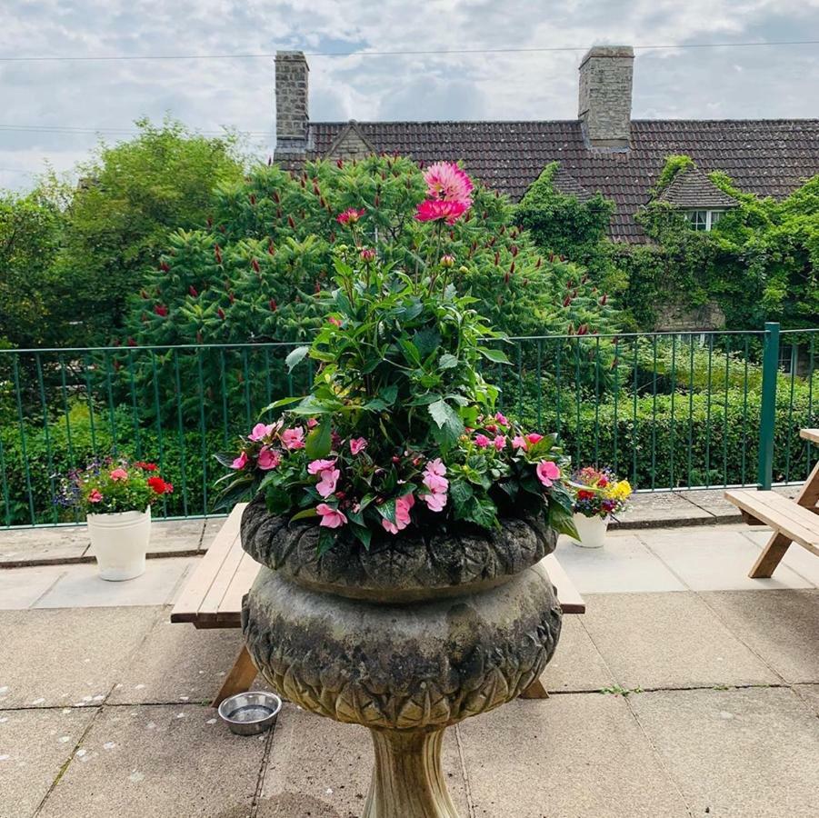 Milton Hotel Llanwern Village Newport (Gwent) Bagian luar foto